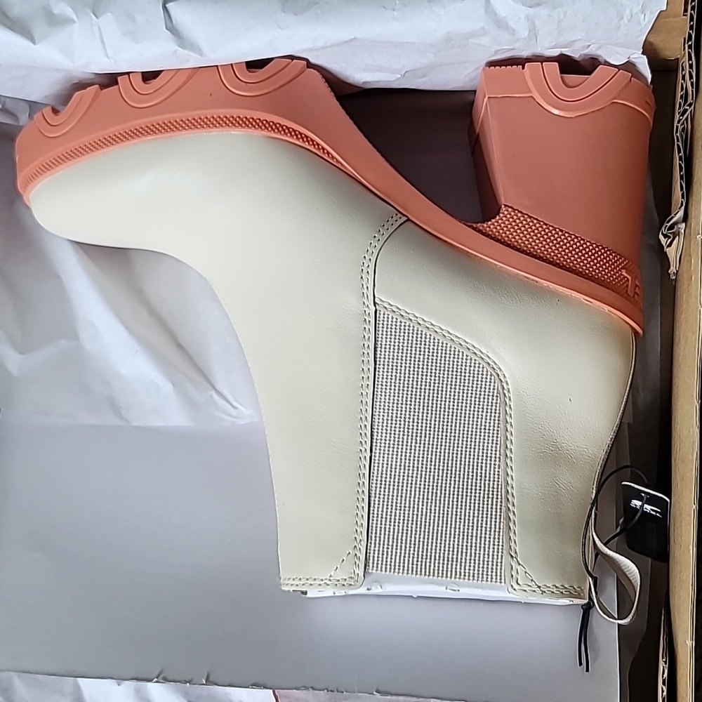 NIB Sorel Brex Chelsea ankle bootie, genuine leather, natural and pink, size 9.5 - Picture 9 of 11